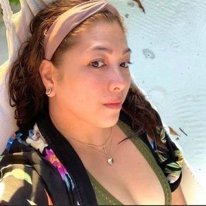 Meet your Posher, Kares